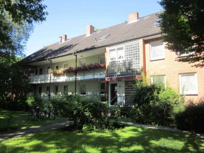 Modernisierte 2-Zimmer-Wohnung mit Balkon