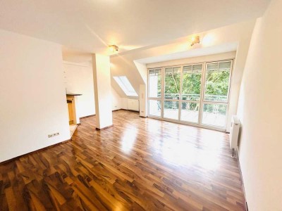 Helle und moderne Wohnung mit Blick ins Grüne