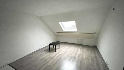 Schwetzingerstadt: leere 1-Zimmer-Wohnung mit Potenzial - provionsfrei -