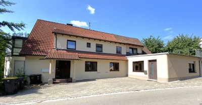 gemütliche Erker-Wohnung mit Kaminofen und Garten …