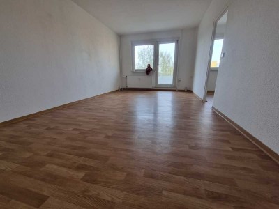 2-Zimmer-Wohnung mit großem Balkon / Aufzug