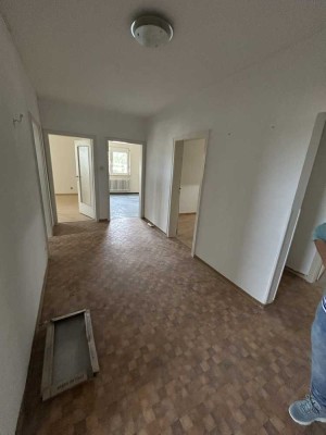 Geräumige 4-Zimmer-Wohnung in Tübingen