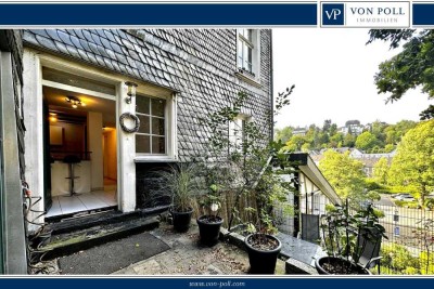 3-Zimmer-Altbau mit Terrasse und Privatzugang