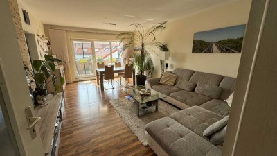 Helle 2-Zimmer-Dachgeschosswohnung mit Balkon, EBK und vielen Extras in Rödermark, Ober-Roden