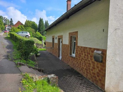 Interessante Immobilie, viel Platz zum kleinen Preis!