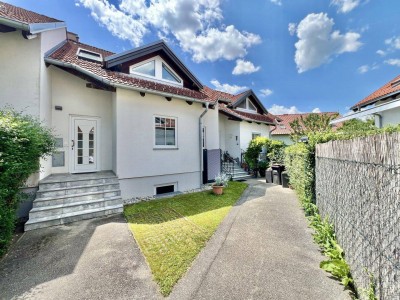 ERSTBEZUG nach Renovierung - 4 Zimmer - ca. 123m² WFL - EINBAUKÜCHE (Ablöse) - Garten - Terrasse - Keller - KFZ Stellplatz - Photovoltaik