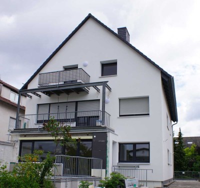 Energetisch sanierte 2,5-Zimmer Dachgeschosswohnung in Dreieich - Sprendlingen