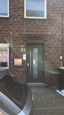 Reihenmittelhaus mit beheiztem Wintergarten & Garten in Hückelhoven-Hilfarth