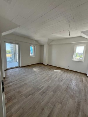 Flotte Wohnung mit Elbblick zum Erstbezug