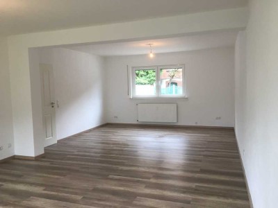 Hochwertige 4-Zimmer-Erdgeschosswohnung mit Terrasse