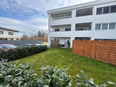 Gartenwohnung mit sonniger Loggia/Terrasse, Eigengarten und TG-Platz in zentraler Lage in Timelkam