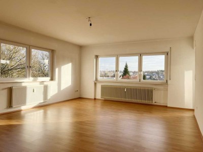 Schöne und helle 4-Zimmer-Wohnung mit großer Loggia in Top-Lage von Waldbronn