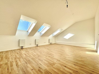 U1! I Lichterfüllte DG-Wohnung I Kurzzeitvermietung möglich* I Anlegerhit I auch 3 Zimmer machbar I tolle Infrastruktur