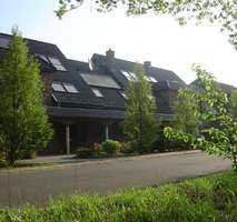 luxeriöse EG Wohnung provisionsfrei inkl Einbauküche, Garten und Sauna