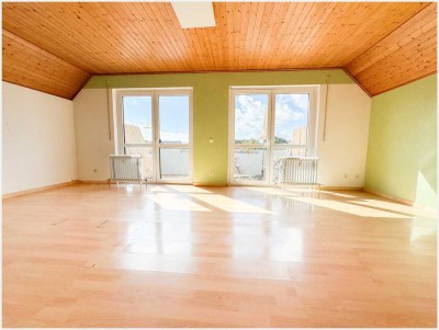 Attraktive Dachgeschosswohnung mit Balkon in Lollar!