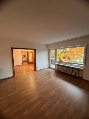 Wunderschöne, helle, gepflegte 3,5-Zimmer-Wohnung mit Balkon in Maintal