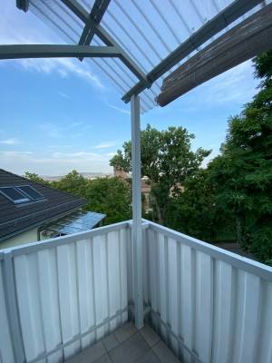 Wunderschöne 2-Zimmer-Wohnung mit sonnigem Balkon und Blick auf den Fernsehturm