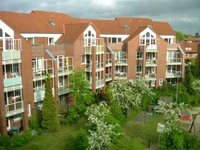 Modernisierte 4 Zimmer Maisonette-Wohnung mit Terrasse in Wedel