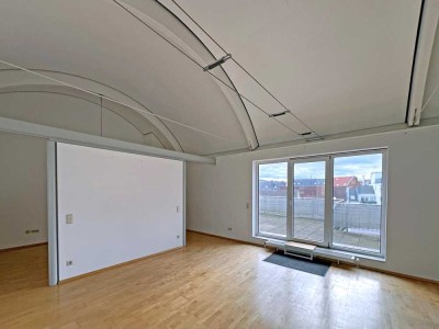 POCHERT IMMOBILIEN - Attraktives Penthouse im LOFT-Stil mit großer Dachterrasse in KL-City