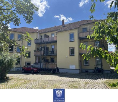 Wunderschöne Wohnung mit großem Balkon und Tageslichtbad in Pirna!