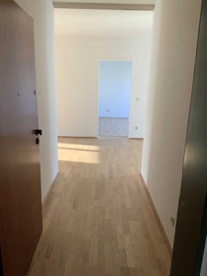 Geschmackvolle, sanierte 2-Raum-Wohnung mit gehobener Innenausstattung mit Balkon und EBK in Kassel