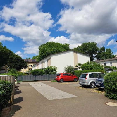 Modernes Haus mit Garten, Garage & Einbauküche – Glasfaser & Terrasse!
