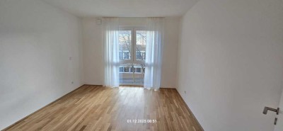 Ab sofort bezugsfrei: Moderne 2-Zimmer-Wohnung mit Balkon, Einbauküche und Tiefgaragenstellplatz