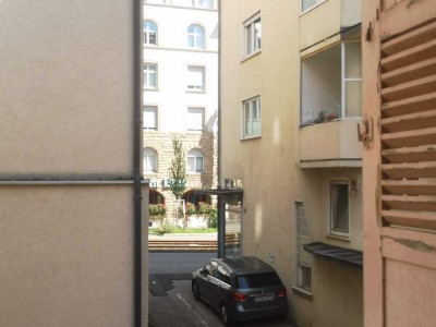 2 Zimmerwohnung mit Garage und Terrasse im Stuttgarter Westen