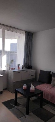Gepflegte 1-Zimmer-Wohnung mit Terrasse in Karlsfeld