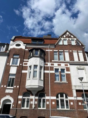 Attraktive 2-Zimmer-Maisonette-Wohnung in denkmalgeschütztem Altbau in Krefeld-Cracau