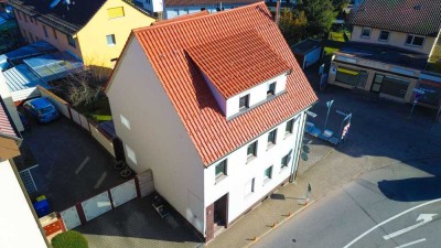 ++ Pforzheim-Büchenbronn: Zweifamilienhaus (1x 2 Zimmer, 1x 4 Zimmer)++