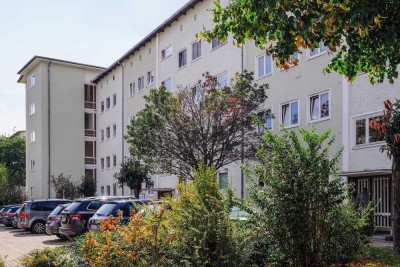 3-Zimmer-Wohnung mit Loggia // 3.OG links