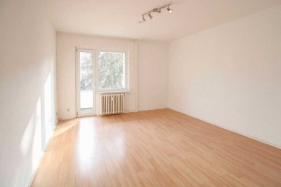 Bezugsfreie 3-Zimmer-Wohnung mit Südbalkon: Zentrale Lage nahe dem Boulevard Berlin
