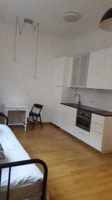 Stilvolle 1-Zimmer-Wohnung mit gehobener Innenausstattung in Frankfurt am Main