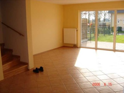 Günstiges, neuwertiges 5-Zimmer-Reihenendhaus in Erlensee