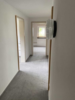 Freundliche, helle  2 - Zimmer-Dachgeschosswohnung in Mühlhausen im Täle