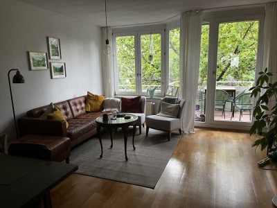 500 € - 65 m² - 2.0 Zi.
Schöne und zentrale Wohnlage
ruhiges Haus
gute Busanbindung
frei ab 01.10.25