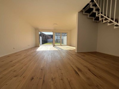 °NEUBAU° IHR EIGENES ZU HAUSE - Moderner Klassizismus - A+ - 5 Zimmer - Wärmepumpe - Garten°