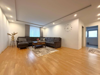 Wohnen im Zentrum: Neuwertige 3-Zimmer Gartenwohnung