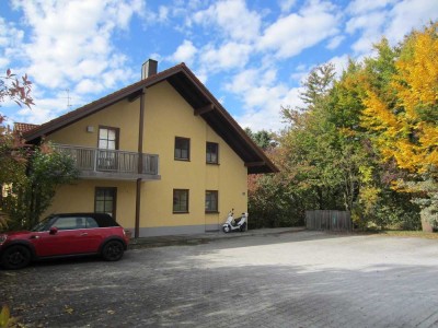 Helle, gepflegte 2-Zimmer-Wohnung mit Einbauküche in Bad Griesbach