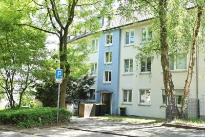 Erstbezug nach Modernisierung: freundliche 4 Zimmer-Wohnung in Essen Borbeck Mitte