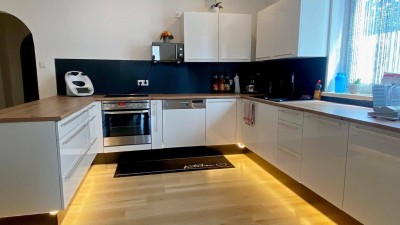 Geräumiges Einfamilienhaus - renoviert - barrierefrei! - nur 8km zur A5!