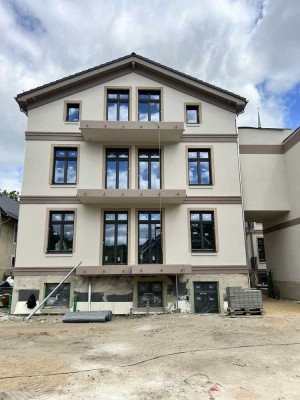Moderne 4-Zimmer-Wohnung über 2 Etagen mit Balkon, Terrasse & Garten