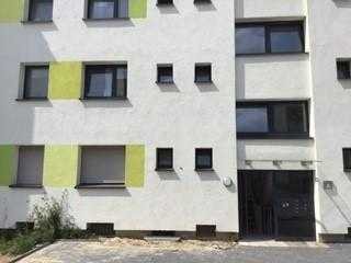 Frisch renovierte 4-Zimmer-Wohnung mit Balkon!
