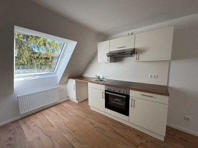Moderne Dachgeschosswohnung im Erstbezug – lichtdurchflutet & stilvoll“