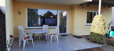 Schöne 3 ZKB,  mit Terrasse und Garten