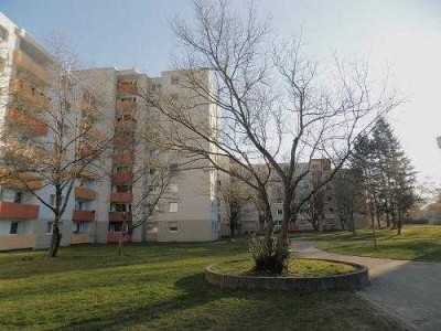Großzügige, sanierte 3-Zimmer-Wohnung mit Balkon – ideal für junge Familien