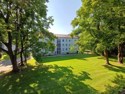 Helle 1-Zimmer-Wohnung mit Balkon im Hasenbergl