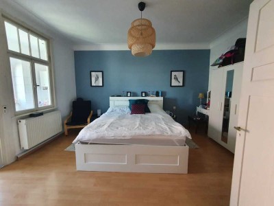 *Altbau Charme* 3-Zi. Whg. nähe Cannstatter Carré