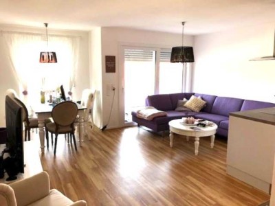 Helle, neuwertige 2- Zimmer Wohnung in Würzburg, Lengfeld